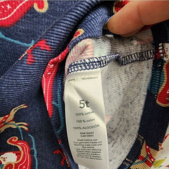 Nwt Boy's Christmas Santa Sleigh and Reindeer Pajamas Set - Picture 7 of 7